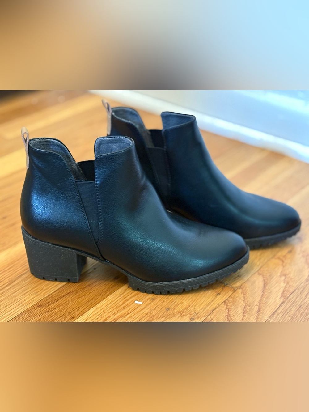 Black Chelsea ankle boots NWOT